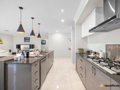 89 Gilbertson Road, Kardinya WA 6163