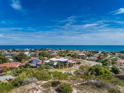 11 Hickory Road, Quinns Rocks WA 6030