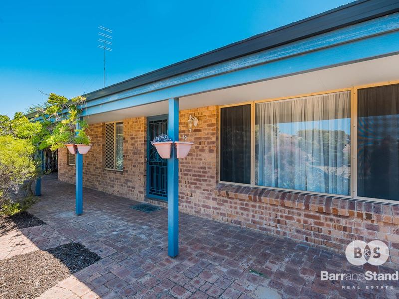 10 Nyabing Way, Withers WA 6230