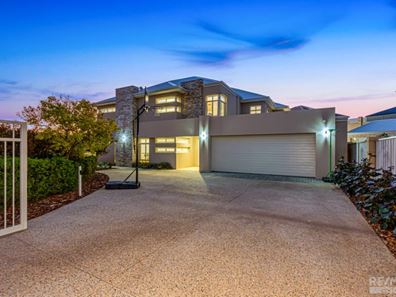 11 Windjammer Parkway, Jindalee WA 6036