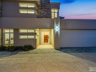 11 Windjammer Parkway, Jindalee WA 6036