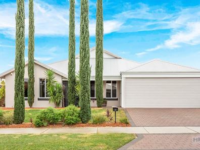 17 Redbank Drive, Ellenbrook WA 6069