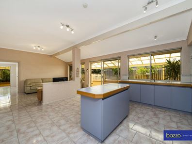 10 Huntingdon Mews, Ballajura WA 6066