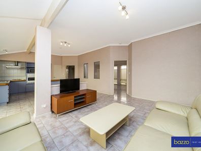 10 Huntingdon Mews, Ballajura WA 6066