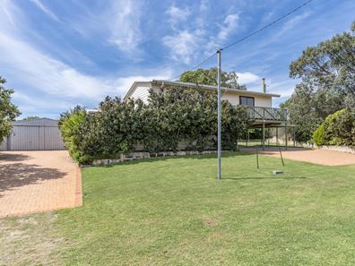 23 Walebing Way, Guilderton WA 6041