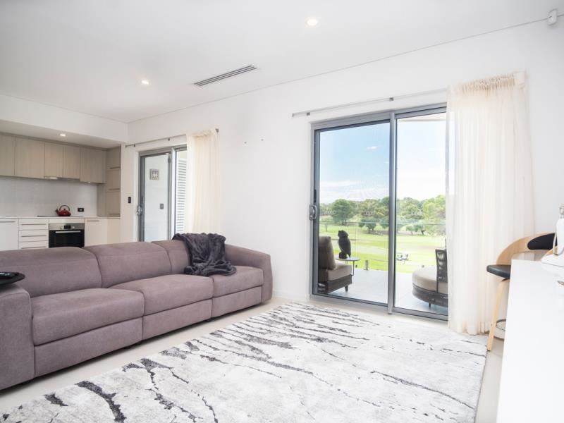 4/140 St Andrews Drive, Yanchep WA 6035