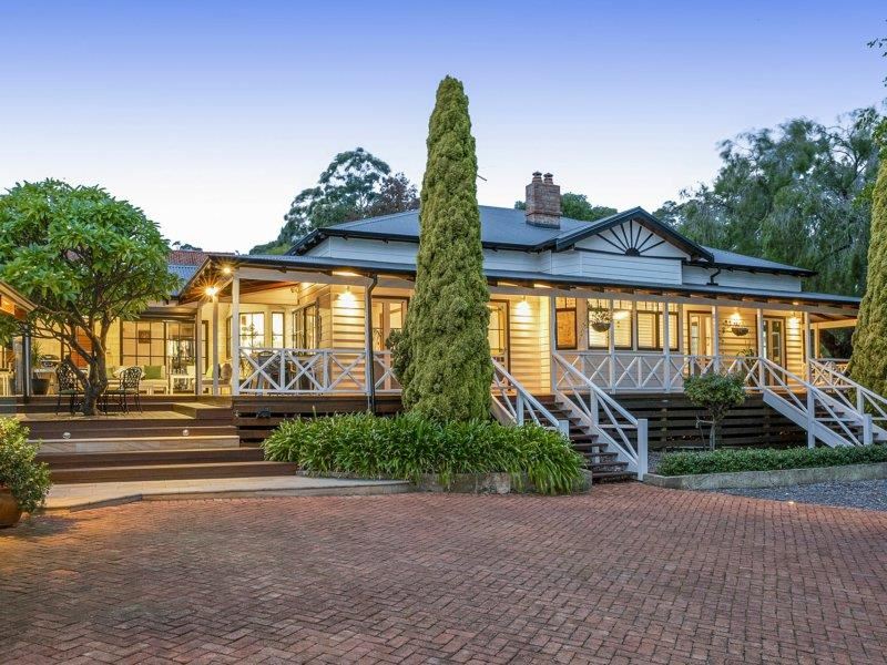 2 Mount Terrace, Kalamunda