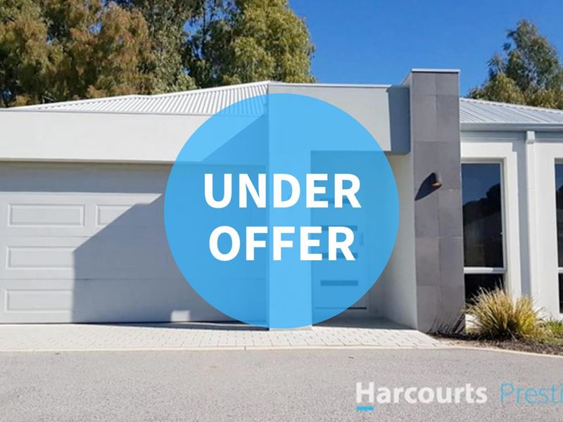 9/11 Carnation Street, Canning Vale WA 6155