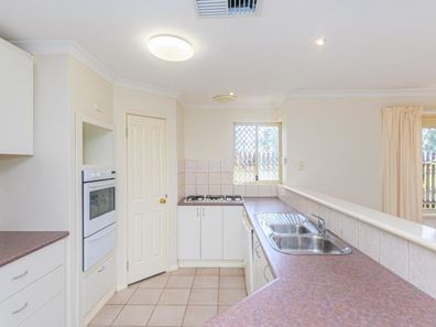1/23 Montebourg Meander, Port Kennedy WA 6172