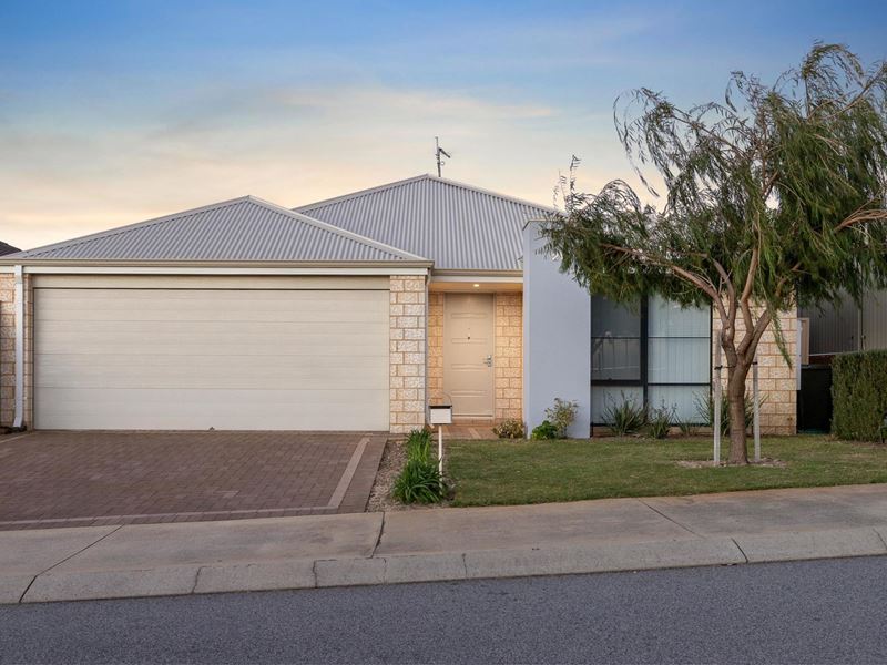 21 Davenport Approach, Wandi