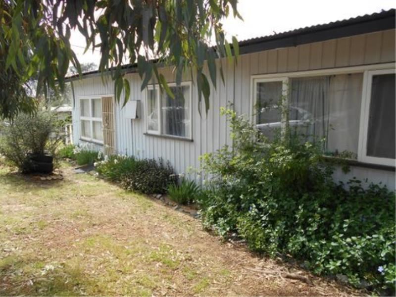 5 White Street, Wandering