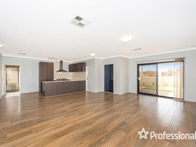 52 Field Street, Morley WA 6062