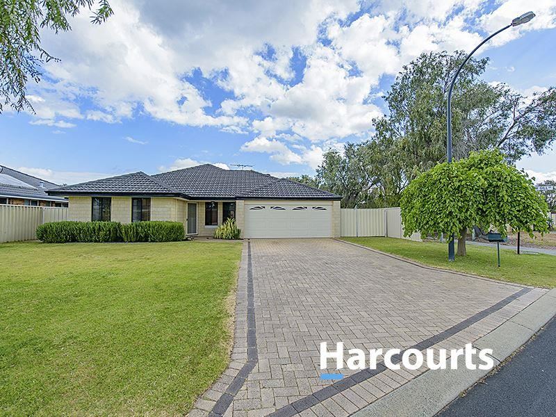83 Beachfields Drive, Broadwater