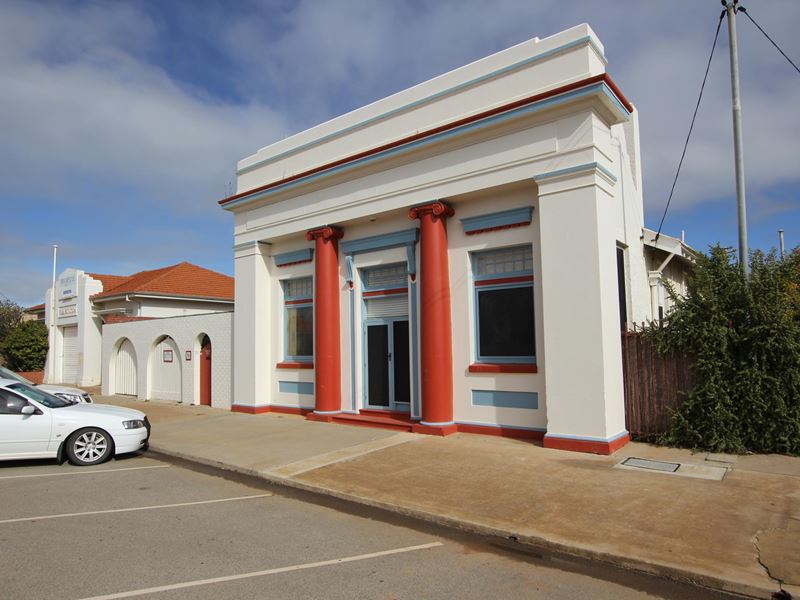 30 Bates Street, Merredin