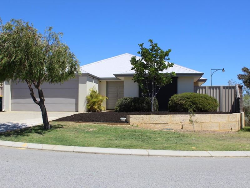 2 Mansfield Avenue, Butler