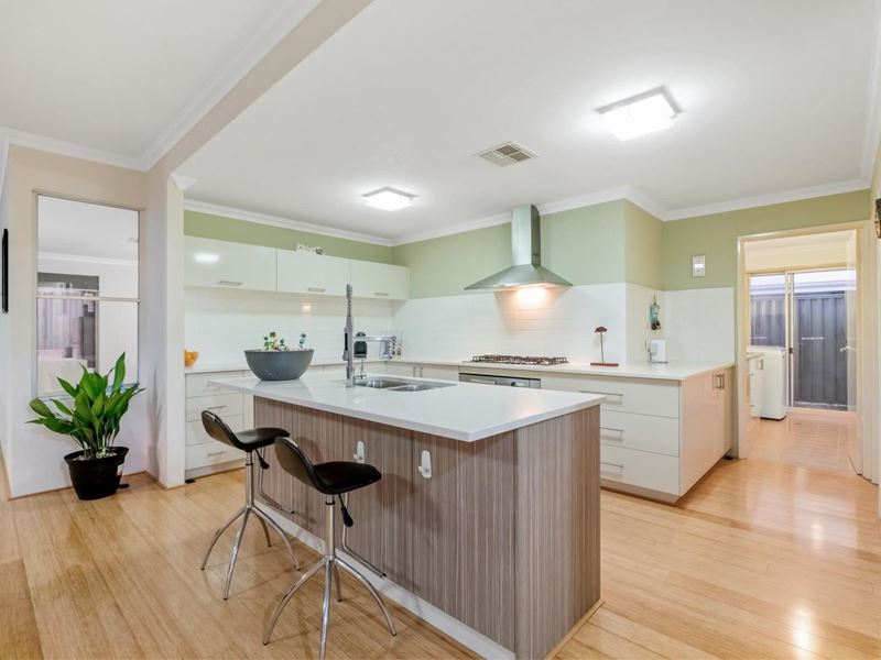 15 Traviata Crescent, The Vines