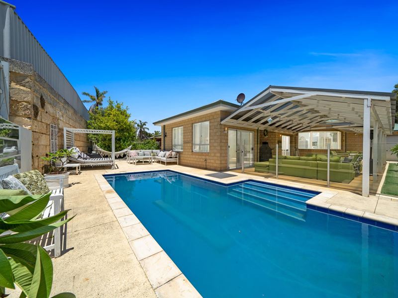 26 Naturaliste Boulevard, Iluka WA 6028