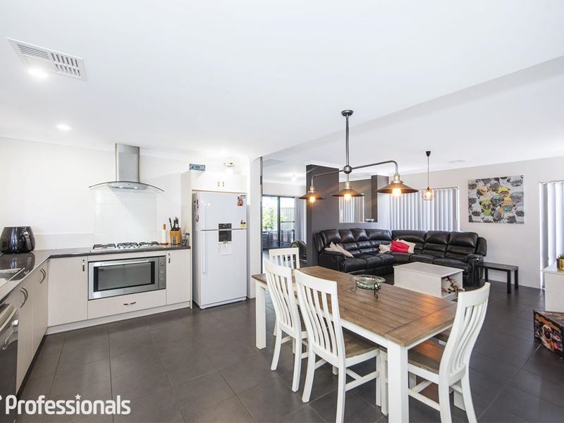 14 Setosa Loop, Byford