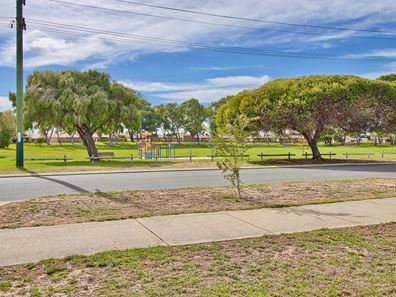 50 Breaden Drive, Cooloongup WA 6168