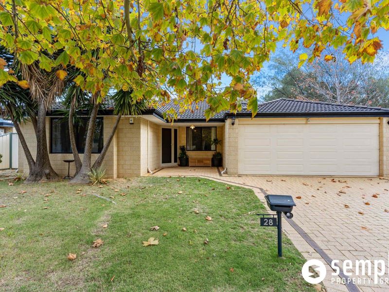 28 Dunn Close, Seville Grove WA 6112