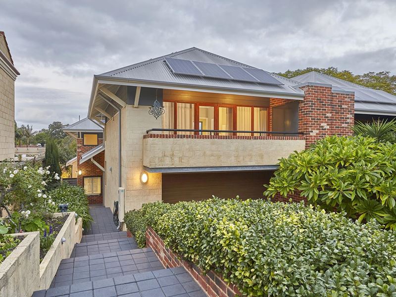 13B Pier  Street, East Fremantle