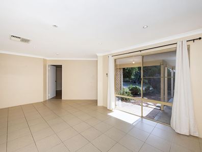 22 Trafalgar Gardens, Port Kennedy WA 6172