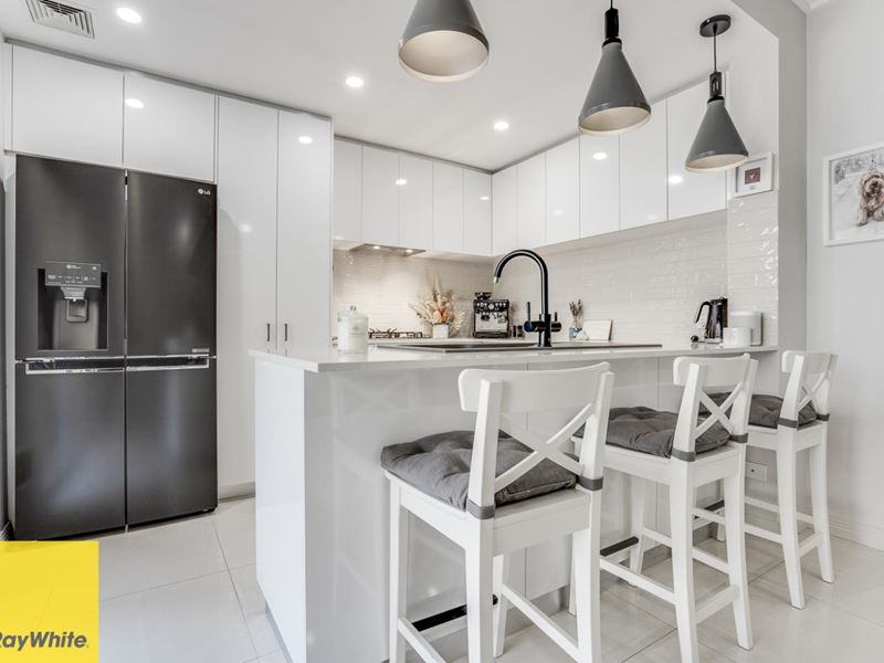56C Amberley Way, Westminster