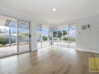 7 Sandow Green, Clarkson WA 6030