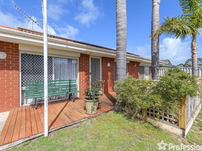 45 Holcombe Road, Warnbro WA 6169