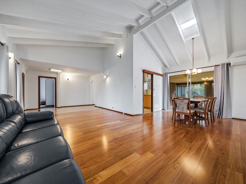 8 Skye Court, Greenwood