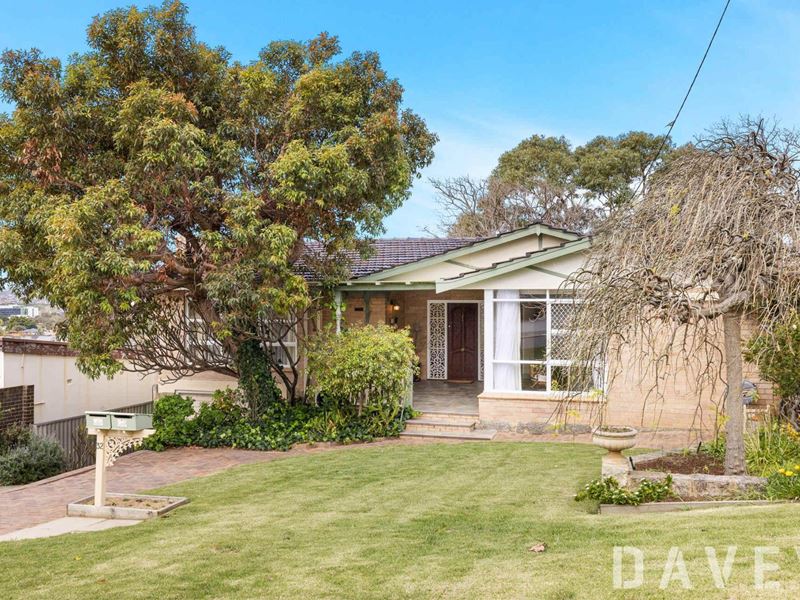 32 Sydenham Road, Doubleview WA 6018