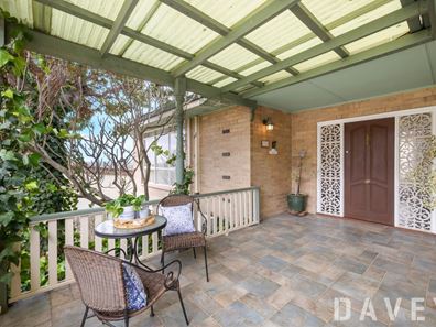 32 Sydenham Road, Doubleview WA 6018