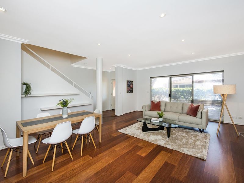 36 St Johns Wood Boulevard, Mount Claremont