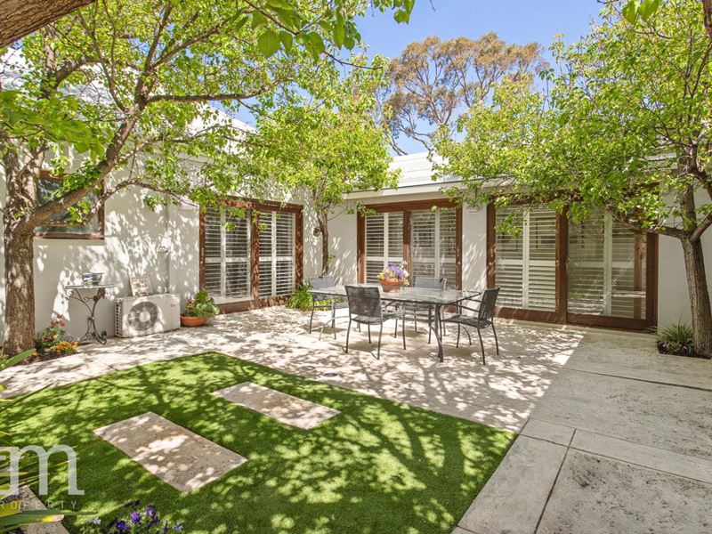 13 Bay Road, Claremont