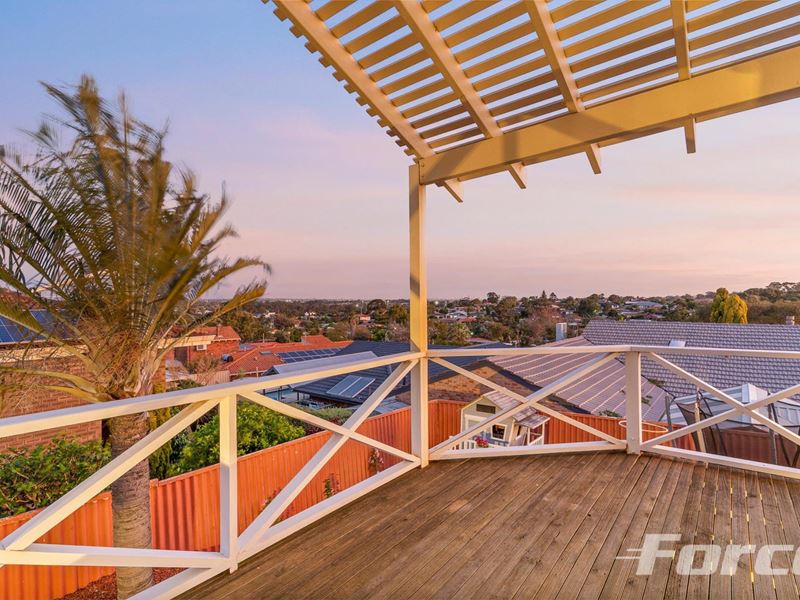 30 Bernedale Way, Duncraig
