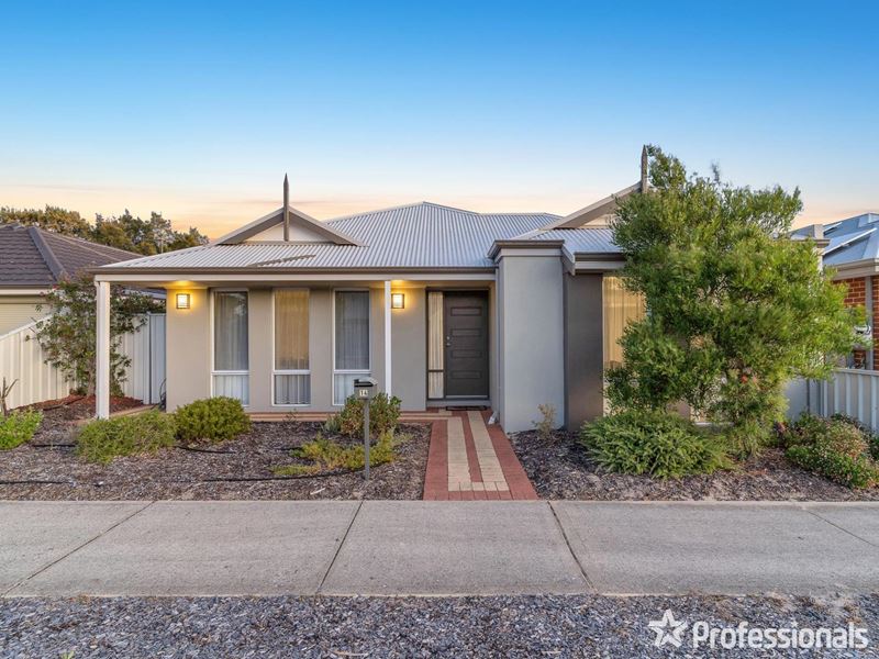14 Lexar Bend, Shoalwater