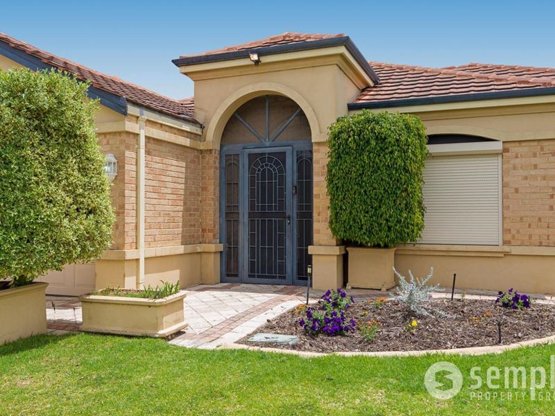 13 Mirim Lane, Success WA 6164