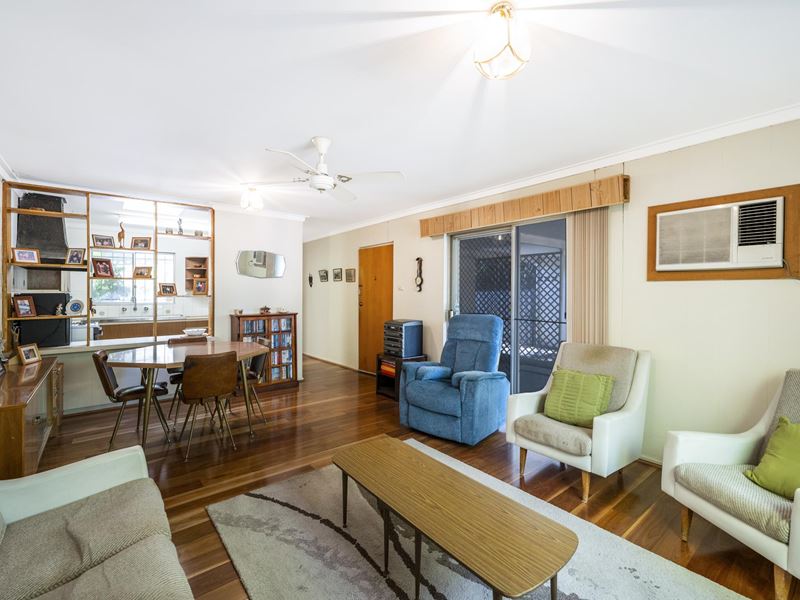 4 Sutherland Close South, Guildford