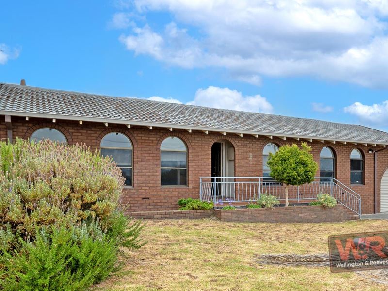 1 Adam Street, Bayonet Head