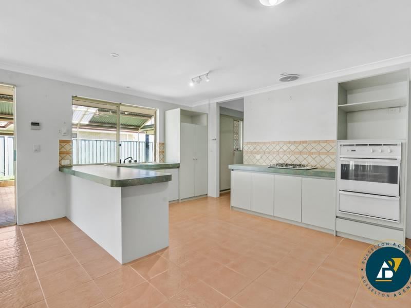 9 Lorikeet Loop, Broadwater WA 6280