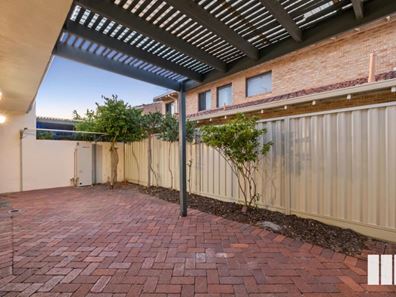 2/28A Gardner Street, Como WA 6152