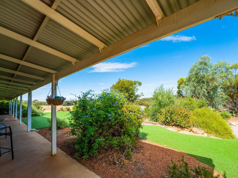 5 Moore Street, Northam WA 6401