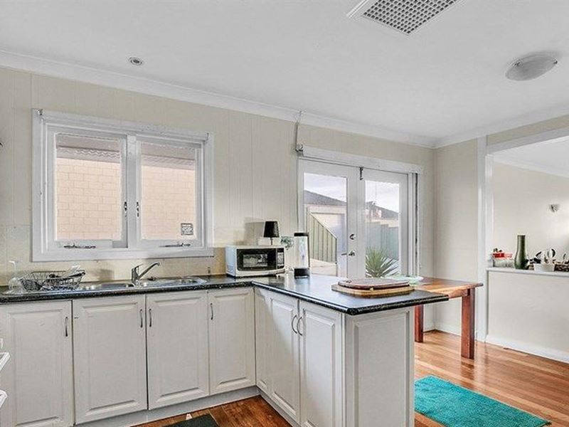 28B CULLOTON CRESCENT, Balga