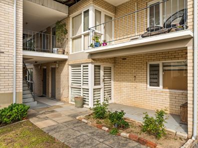 8/851 Canning  Highway, Applecross WA 6153