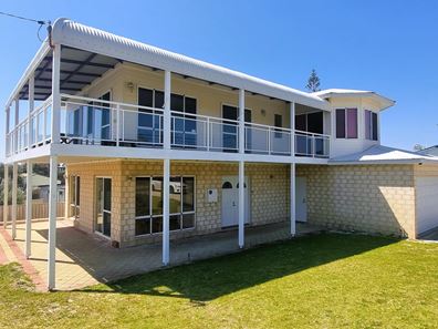 5 Wood Street, Lancelin WA 6044