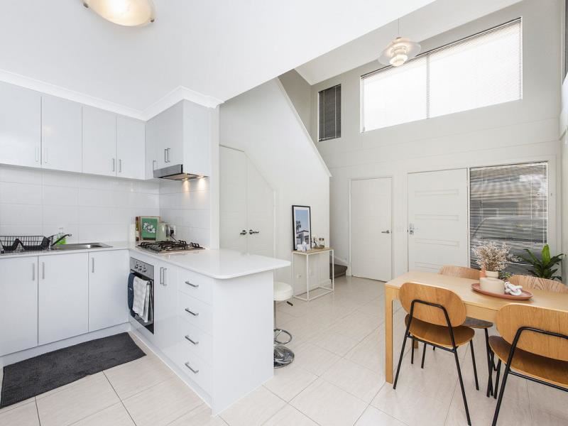 17/21 Bent Street, Cannington