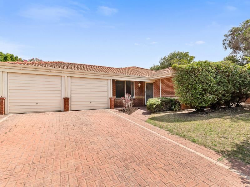 57 Stonehaven Parade, Kinross
