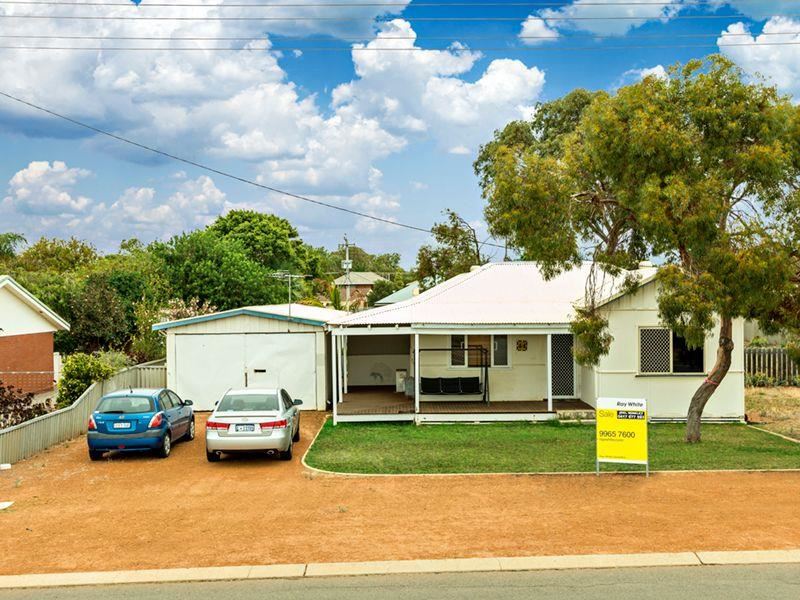 44 Crowtherton St, Bluff Point