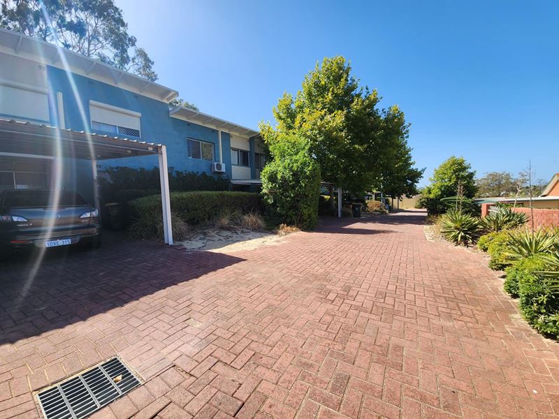 6/18 Greville Way, Girrawheen