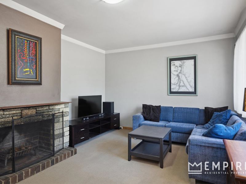 23 Lorraine Place, Hamilton Hill